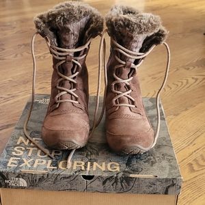 The North Face Nuptse Purna II 8.5 brown